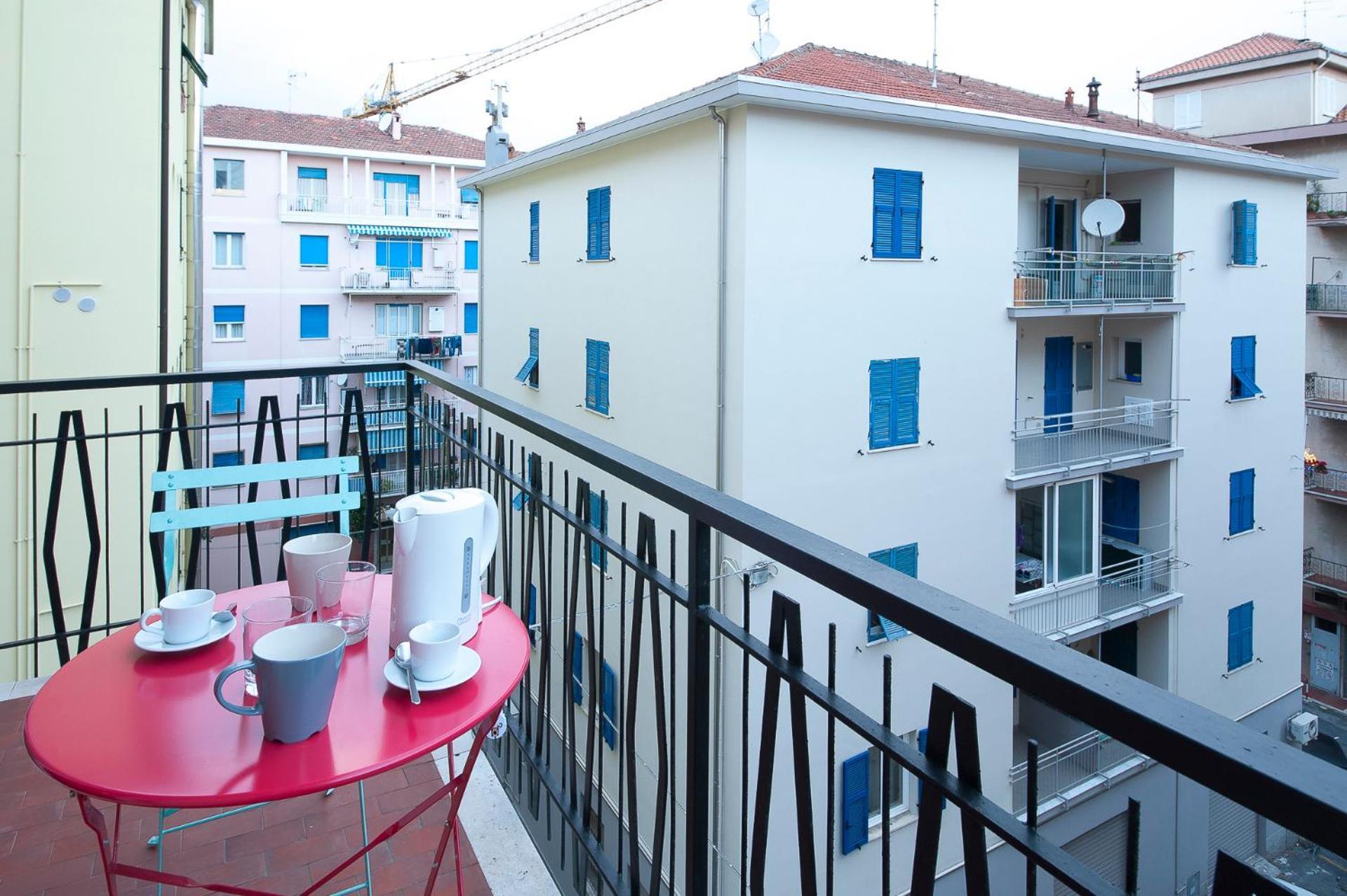 Le Torri Riviera Holiday Албенга Екстериор снимка